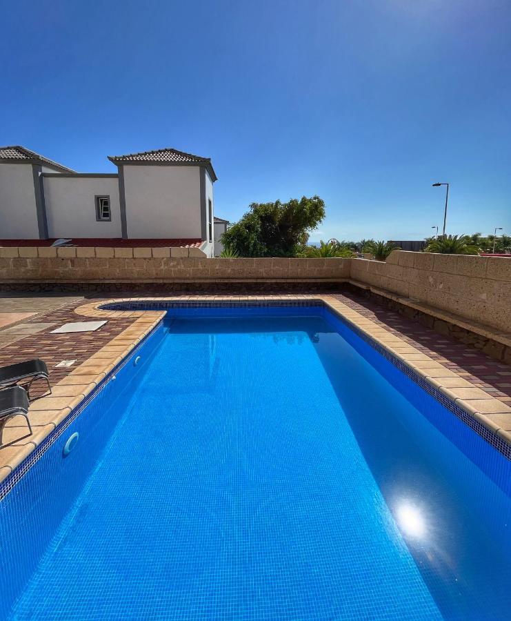 Villa Isabel Адехе Экстерьер фото